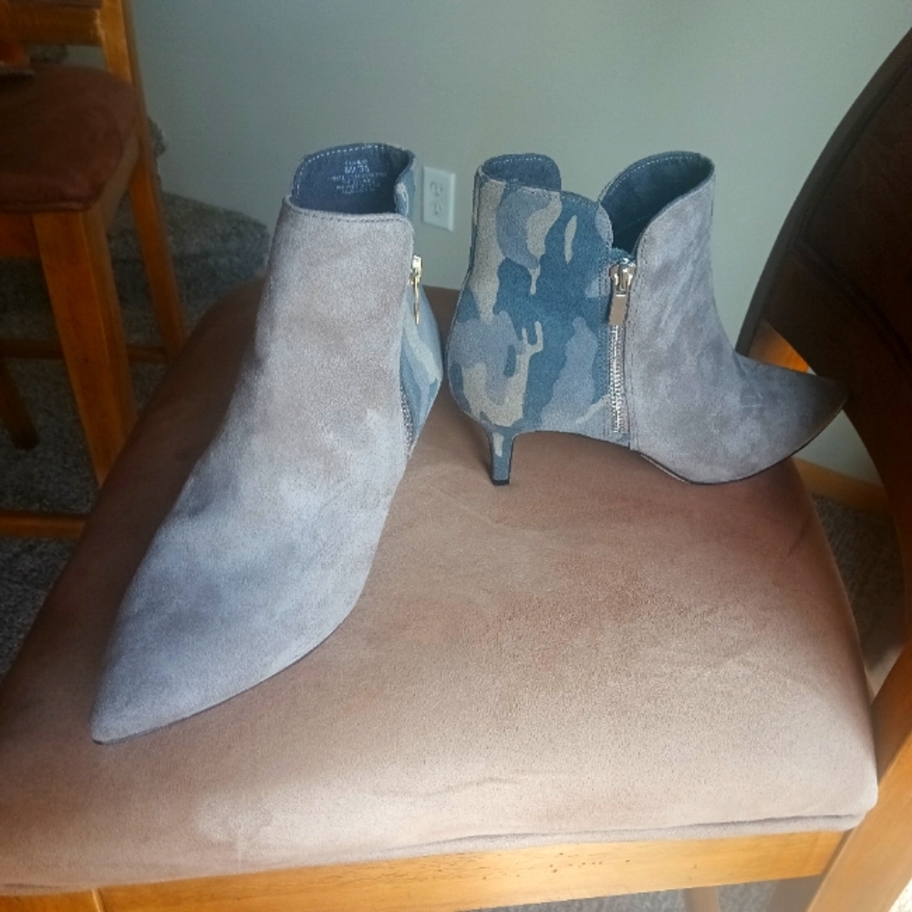 Gili New Sexy Camo Bootie